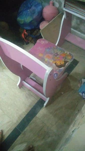 Kids Study Table with Chair 3