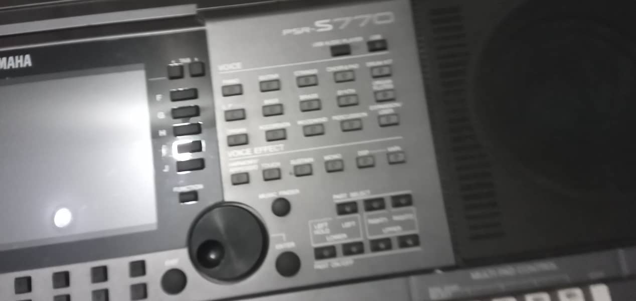 Yamaha psr S770 1