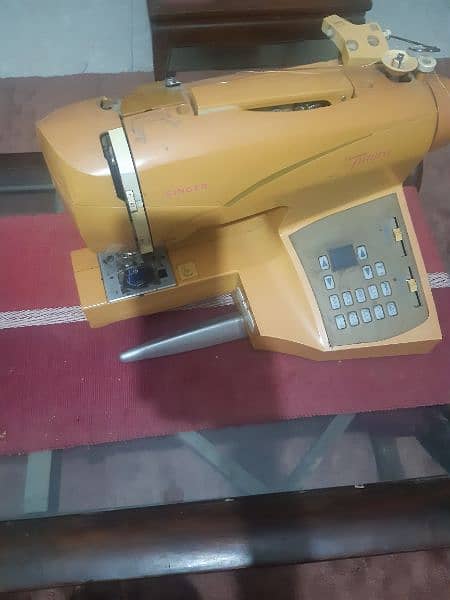 singer sewing machine and embroidery or lots functions 1