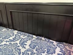 TWO SINGLE BED FOR SALE 0