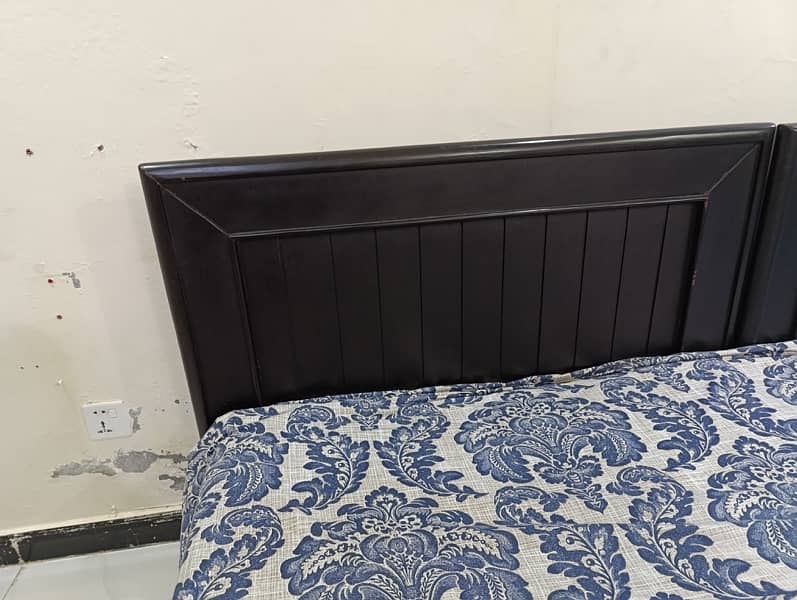 TWO SINGLE BED FOR SALE 1