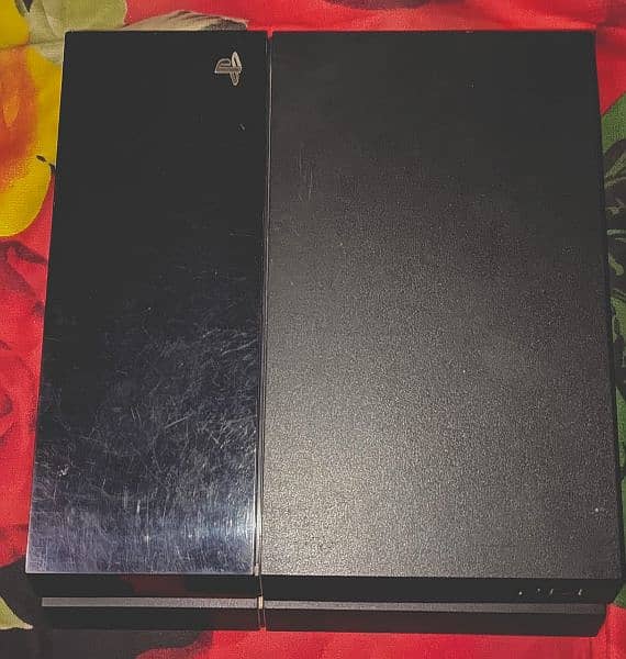 500 gb hard drive/10 conditions 2controlars 6game 3dvd 0