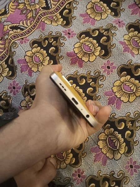 Oppo f21 pro with box and original charger condition 10/10 1