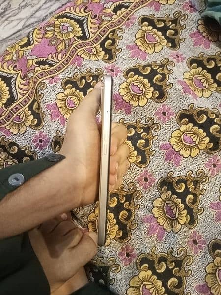 Oppo f21 pro with box and original charger condition 10/10 5