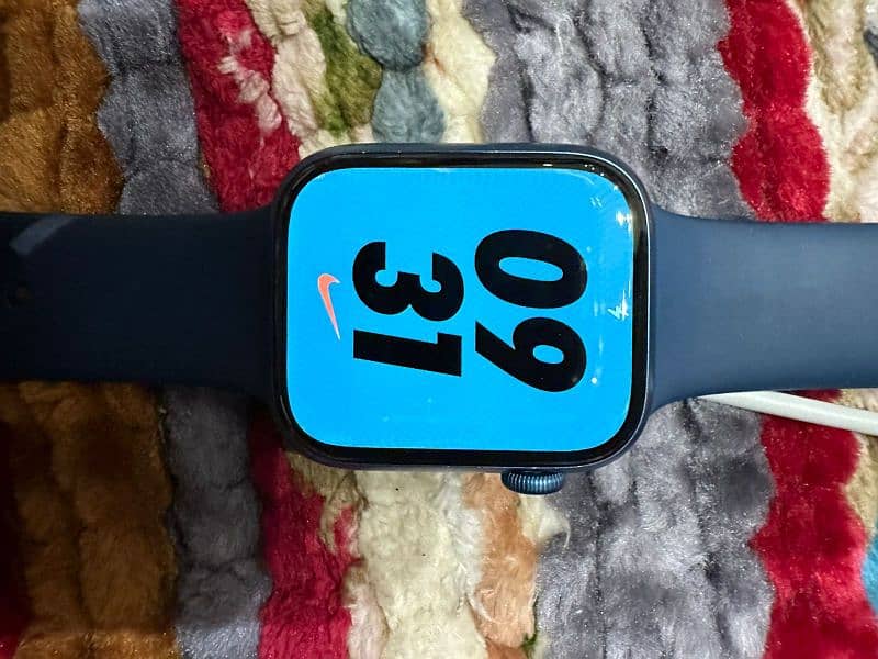 Apple watch series 7 45MM 8