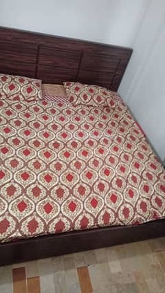 King size bed for sale with metres