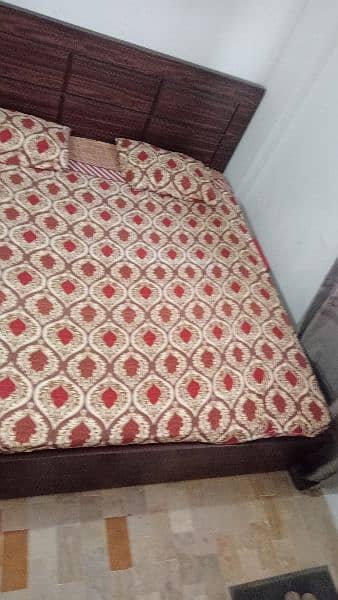 King size bed for sale with metres 2