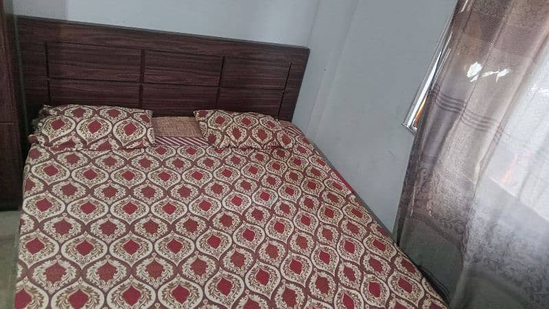 King size bed for sale with metres 3