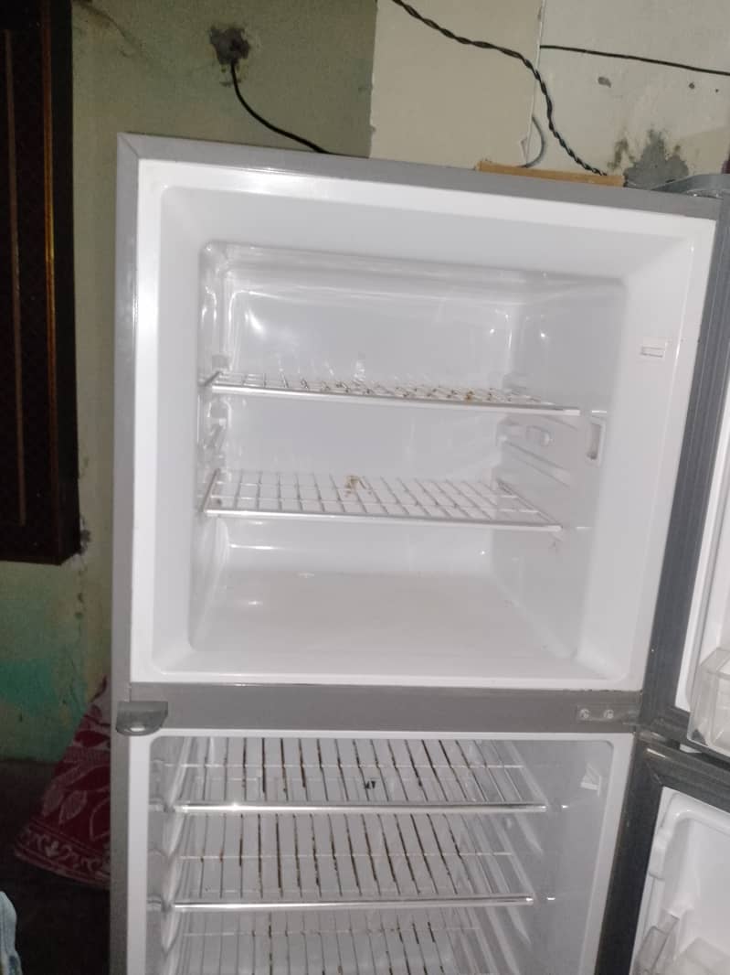 Haier Hrf-336 refrigerator for sale 9