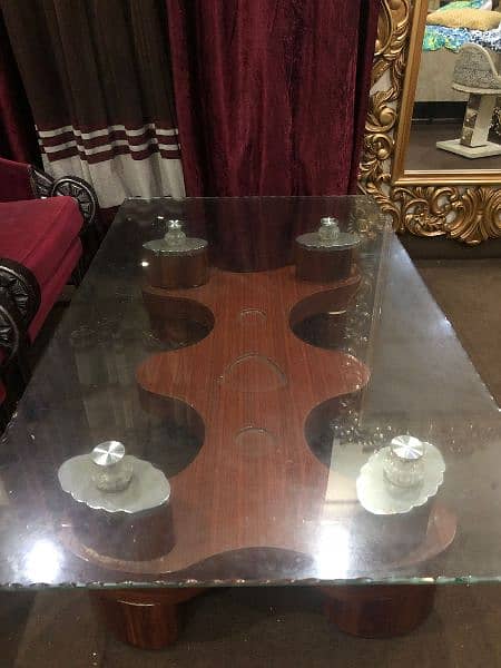 Center Table - Good Condition - Tempered Glass - Glass is Good 1