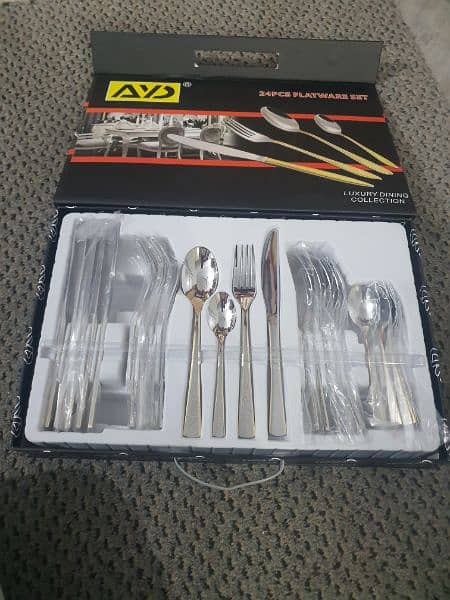 Imported 24pcs cutlery set . 3