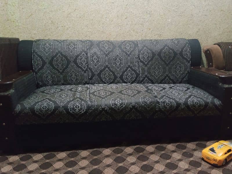 5 seater sofa 3