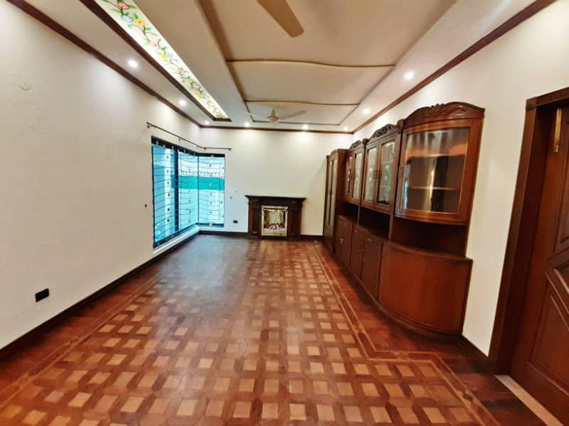Cantt Properties Offer 2 Kanal With Basement House For Rent In DHA Phase 5 9