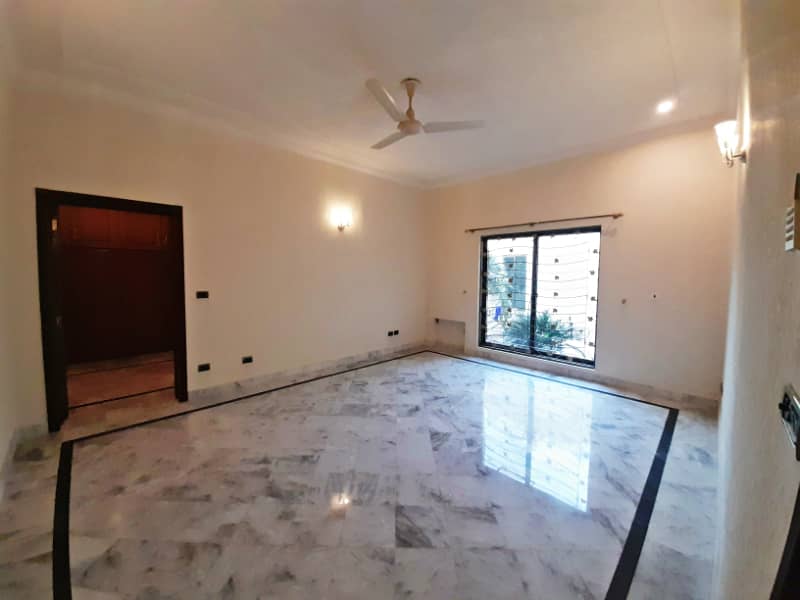 Cantt Properties Offer 2 Kanal With Basement House For Rent In DHA Phase 5 13