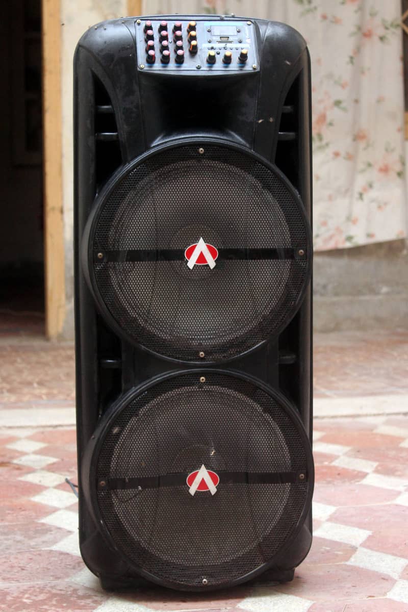Mehfil 1212 speaker 1