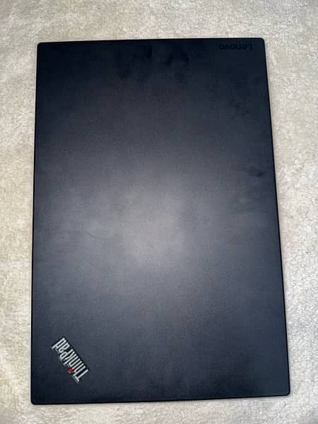 Lenovo x1 Carbon i7 7th Gen 8gb RAM, 256gb SSD 1