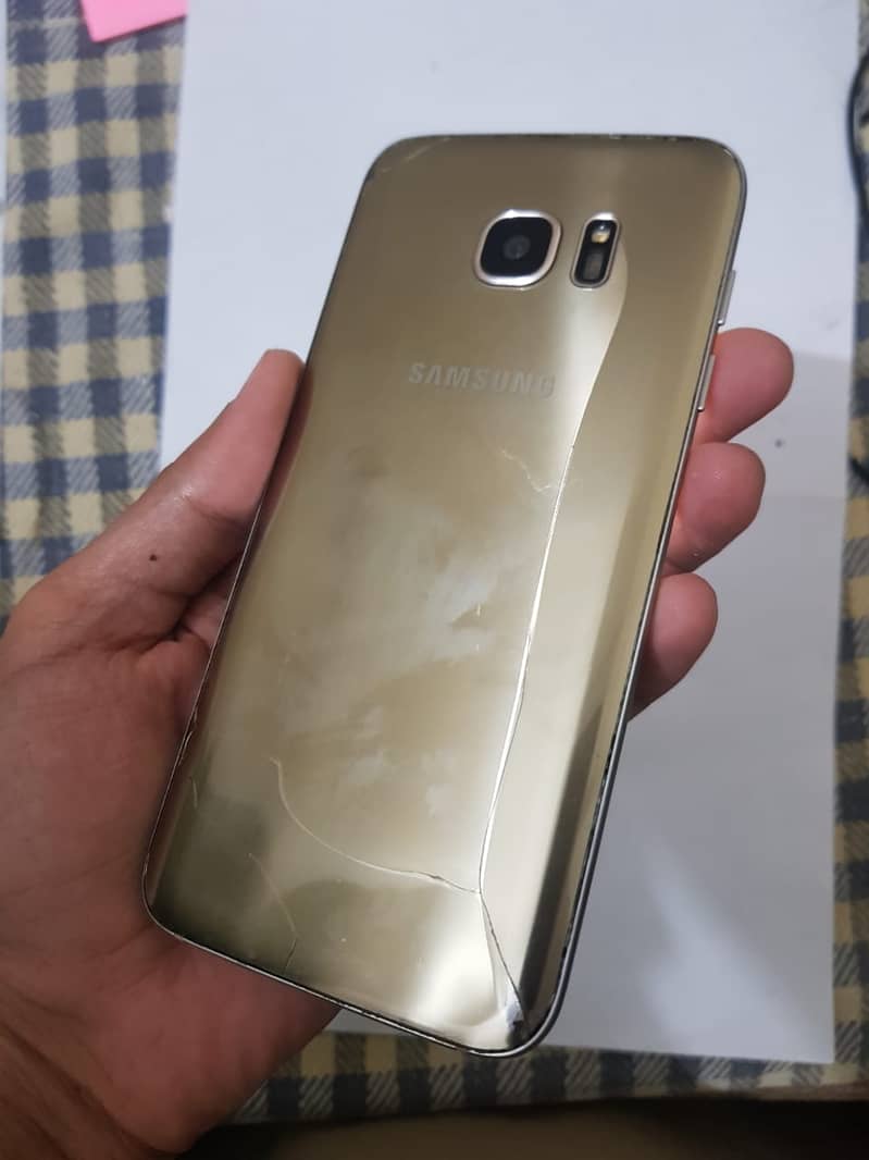 Samsung Galaxy S7 edge 7