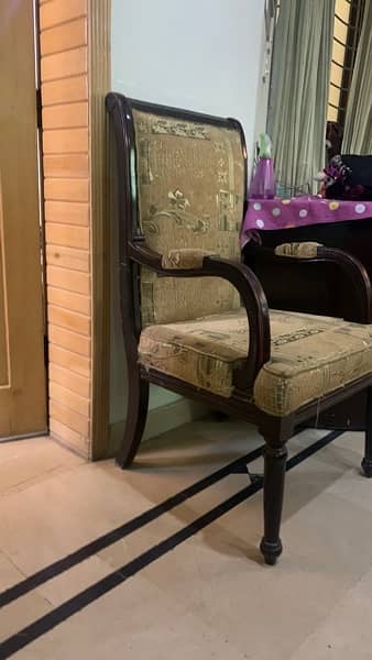 Beautiful Pair of Bed Room Chairs 1