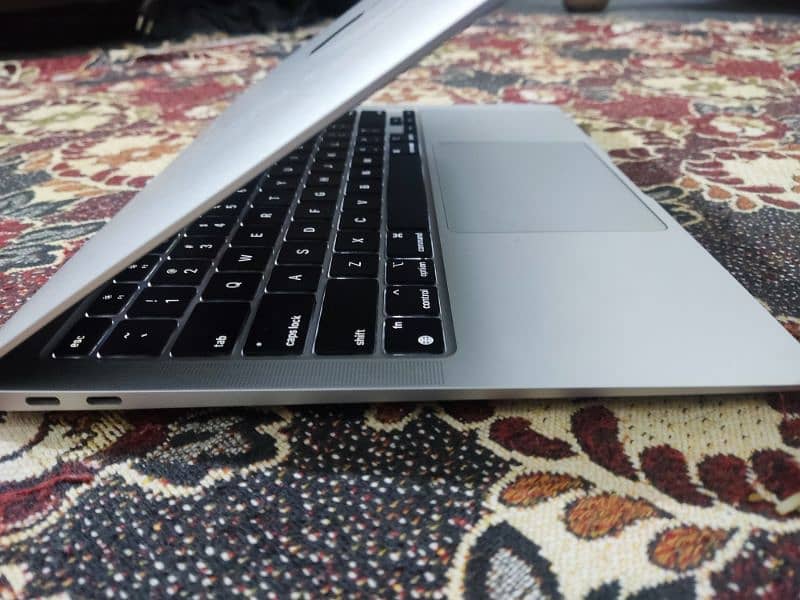 Apple Macbook Air M1 2