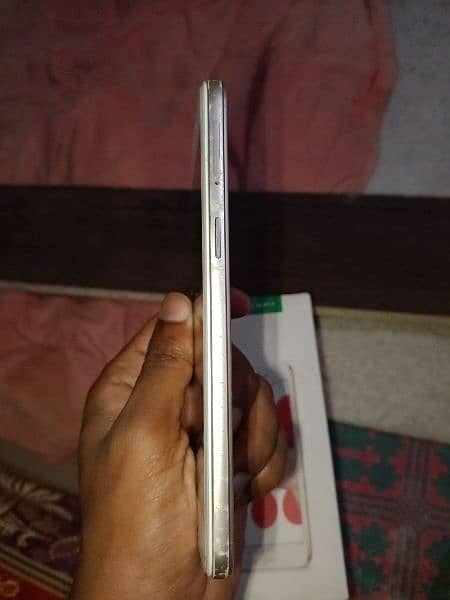 oppo A57 3/32 for sell with charger & box 2