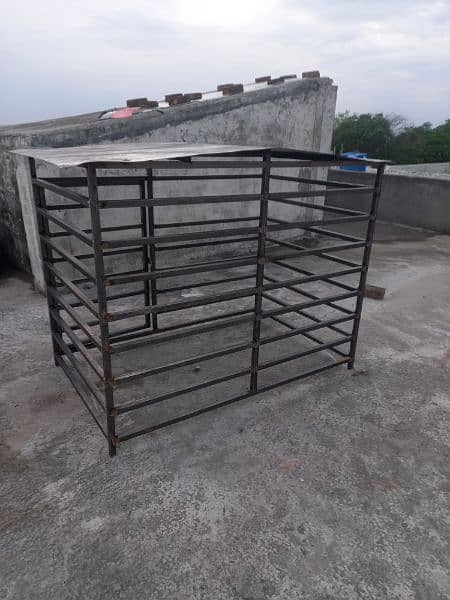dog cage availabe 1