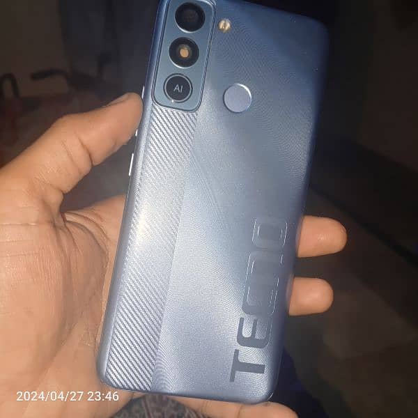 mobile is 2 + 32 Tecno pop lite 5  10 of 10 condition 1