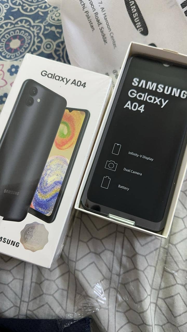 Samsung A04 with 11 months warranty (PTA Approved) 0