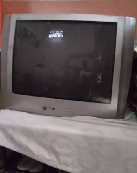color tv 27'' screen full working condition 0