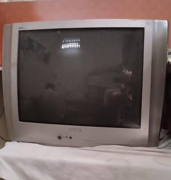 color tv 27'' screen full working condition 3