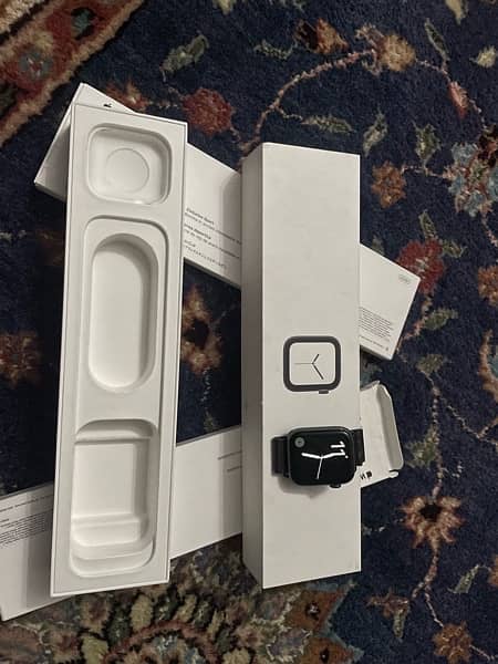 Apple watch 4 44mm with box 1