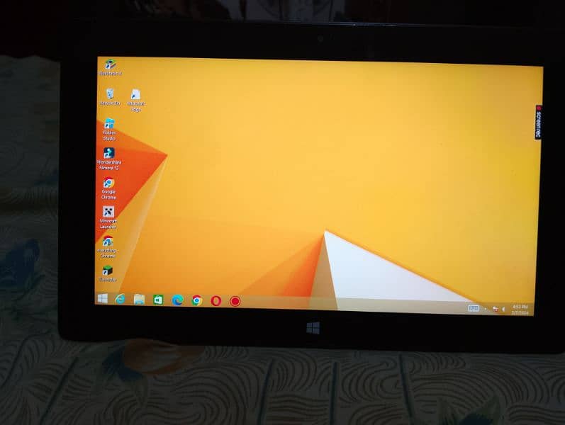 Microsoft Surface 8 pro 1