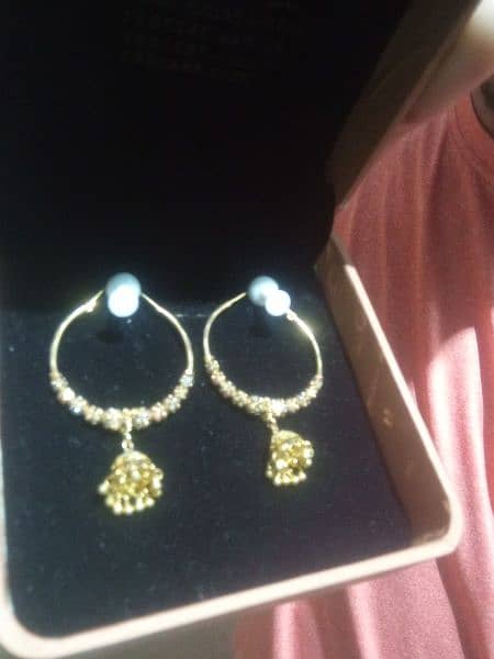 Brand New Gold Earrings 3