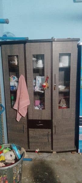 Divider , iron stand and  dressing table for sale, on urgent, 2
