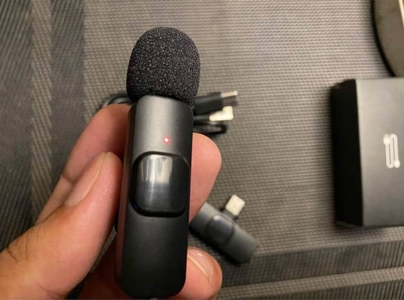 Wireless Mic With Accessories (For Tiktok and Vlogs) 3