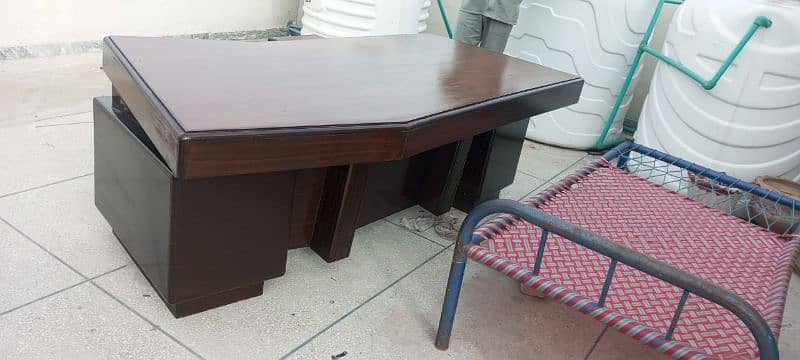 office table embassy auctiond for sale 5
