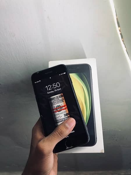 Iphone 7 pta approve 128gb with box black color Mint condition urgent 3