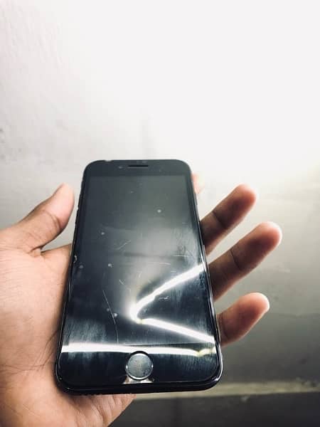 Iphone 7 pta approve 128gb with box black color Mint condition urgent 7