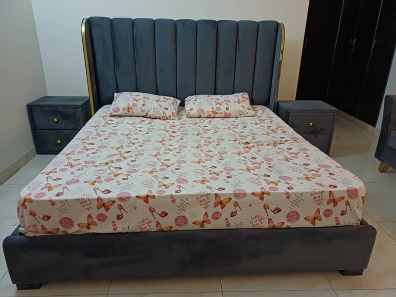 Bed with side table & mattress 2
