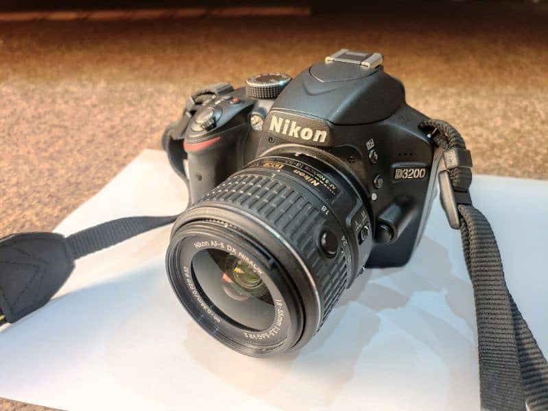 Nikon D3200 BRAND NEW CONDITION 1