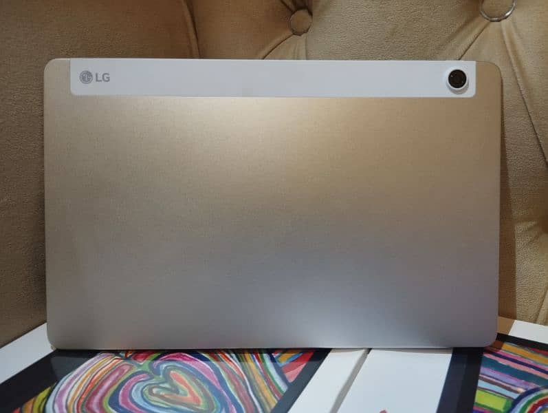 LG Ultra Tab 2