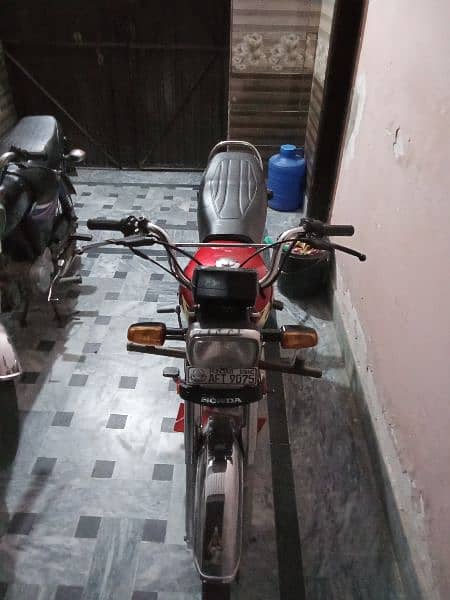 HONDA 70cc home use bike lush condition first owner 1