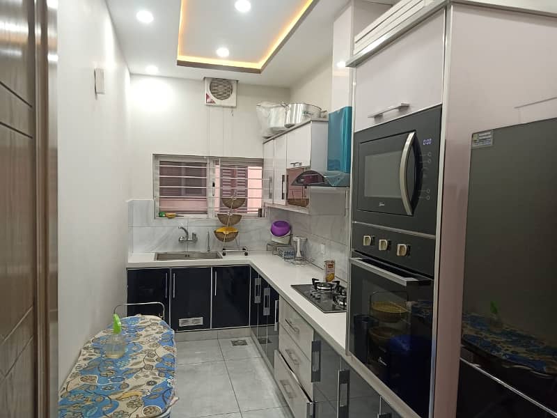 Kanal non furnished house available for rent bahria town phase 3 12