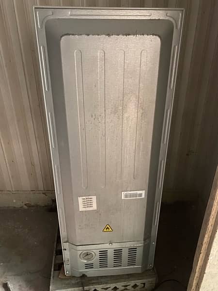 I want to sale my refrigerator almost new condition 2