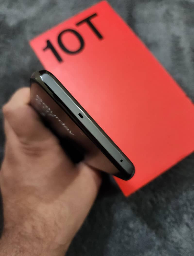 OnePlus 10T 2