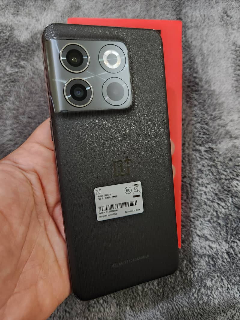 OnePlus 10T 9