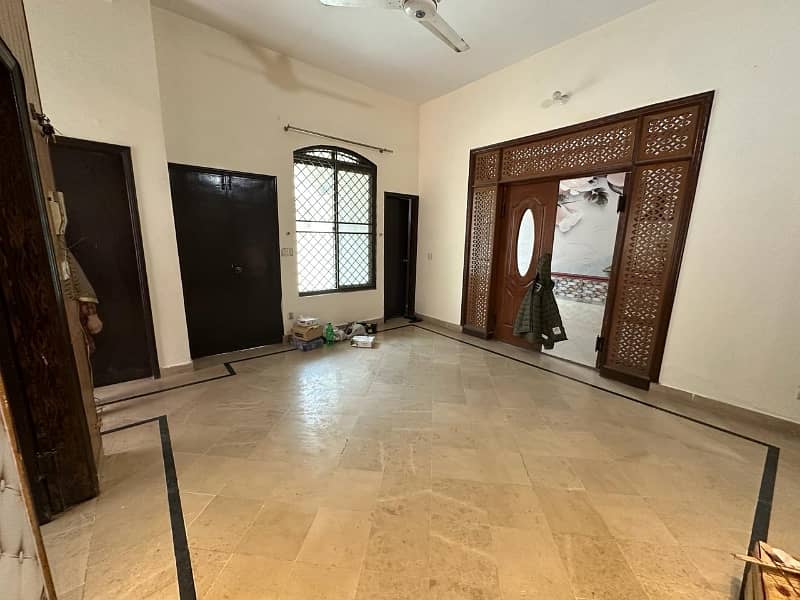 House For Grabs In 10 Marla Marghzar Officers Colony 0