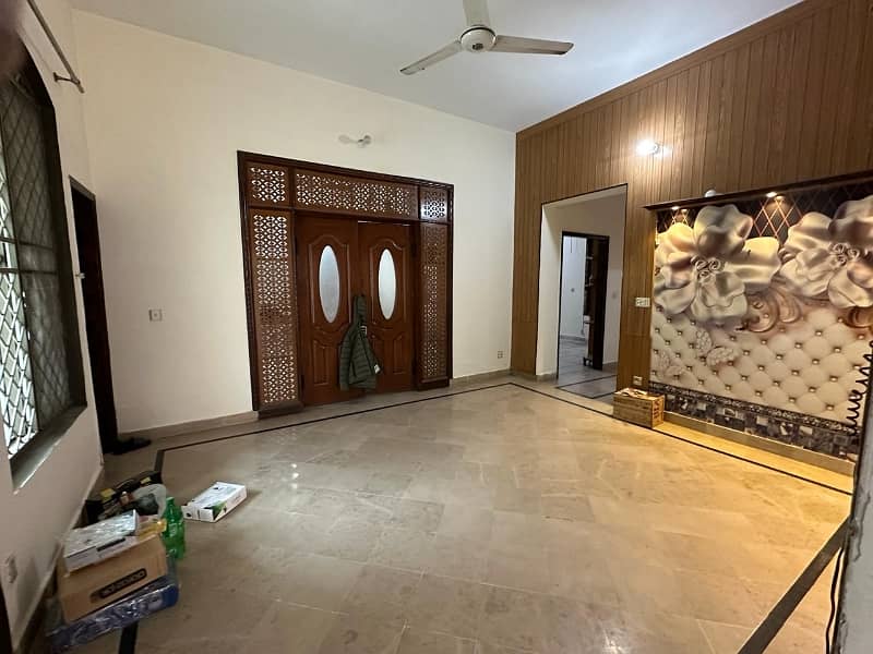 House For Grabs In 10 Marla Marghzar Officers Colony 3