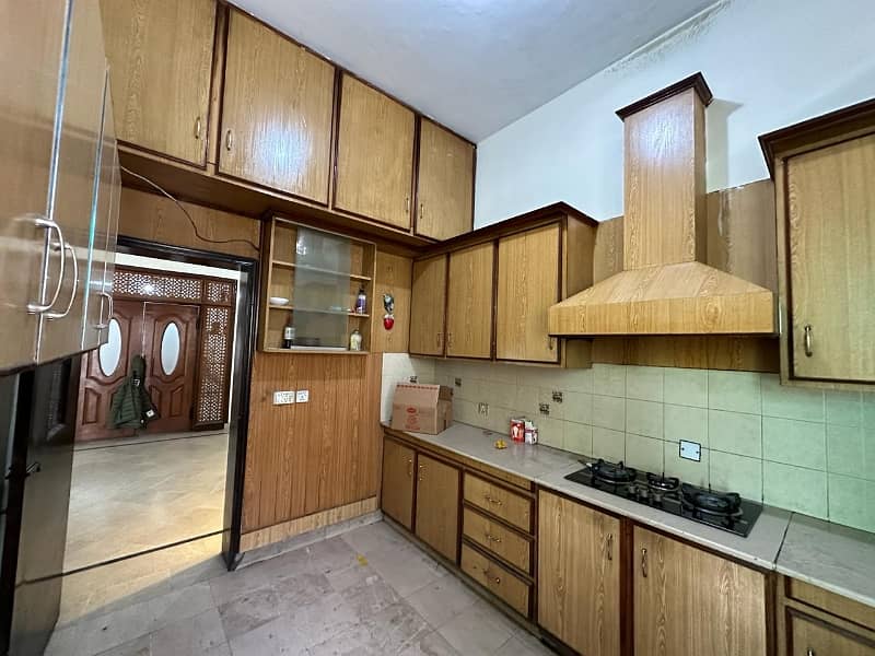 House For Grabs In 10 Marla Marghzar Officers Colony 25