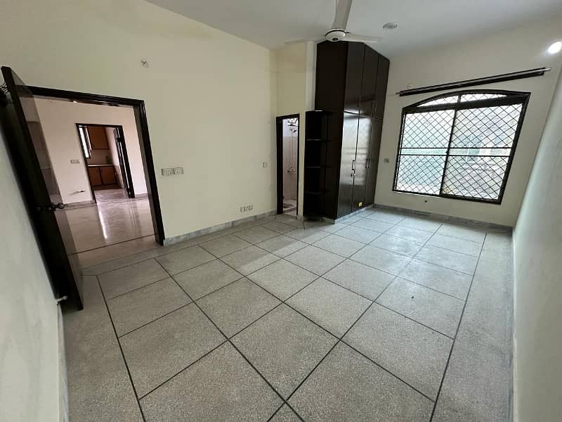 House For Grabs In 10 Marla Marghzar Officers Colony 27