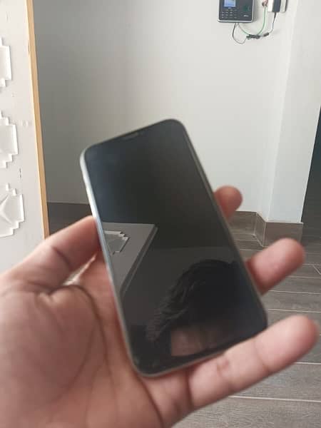 Iphone X 256gb pta official approved 0